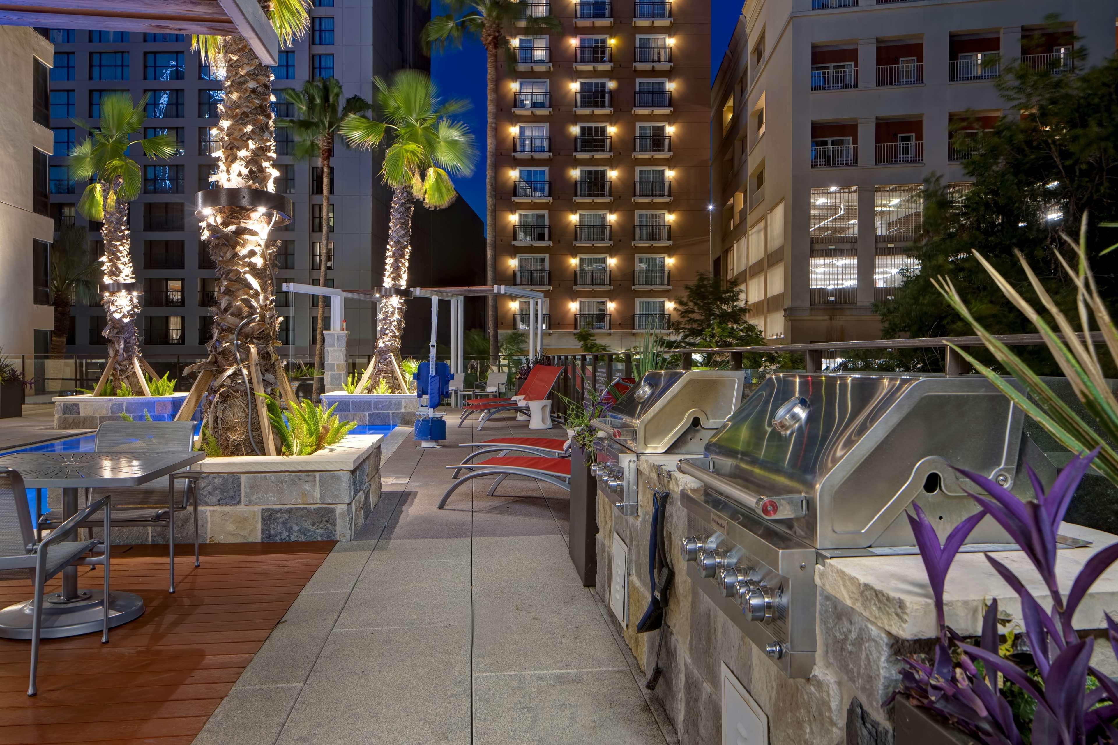 Home2 Suites By Hilton San Antonio On The Riverwalk Exterior photo