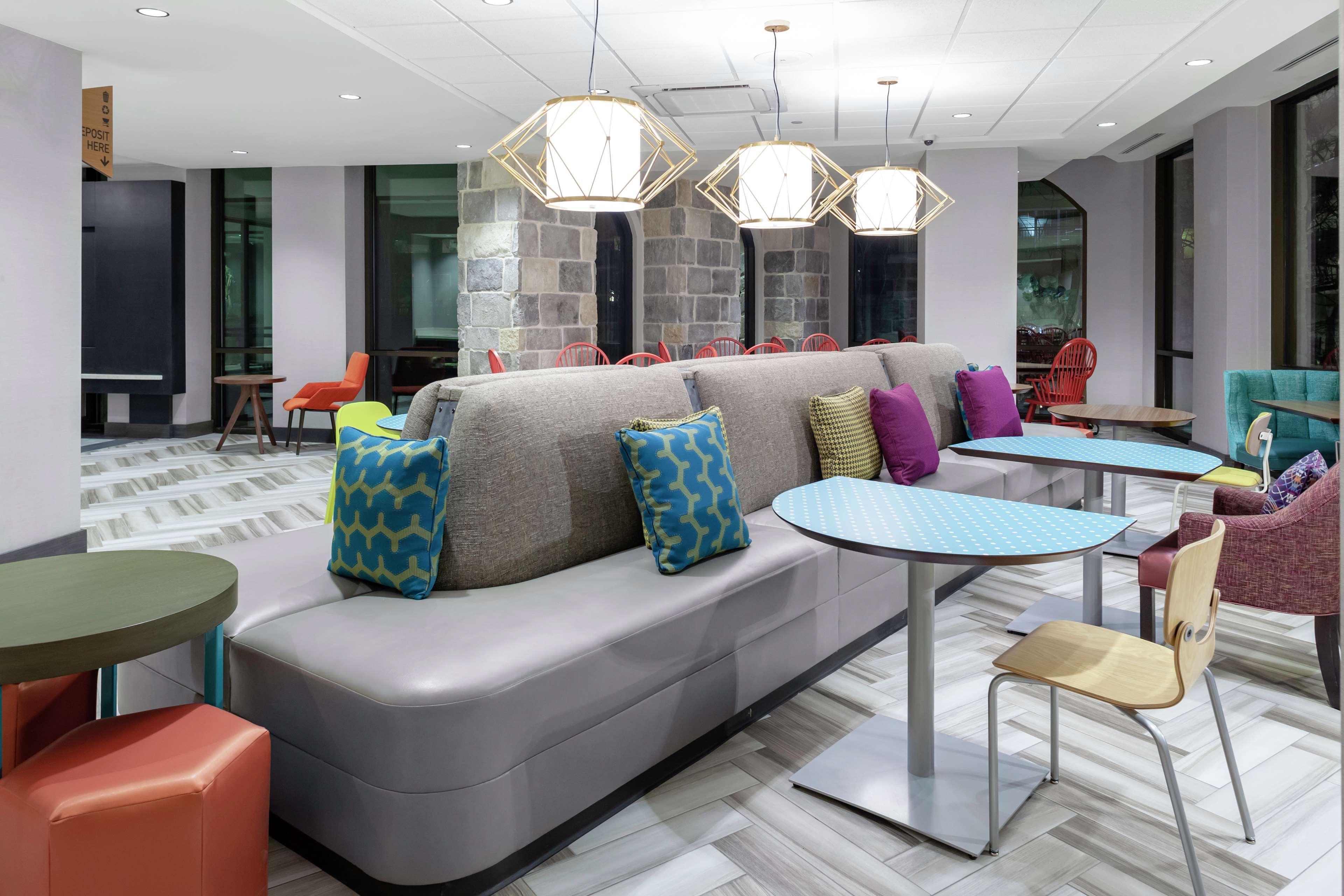Home2 Suites By Hilton San Antonio On The Riverwalk Exterior photo