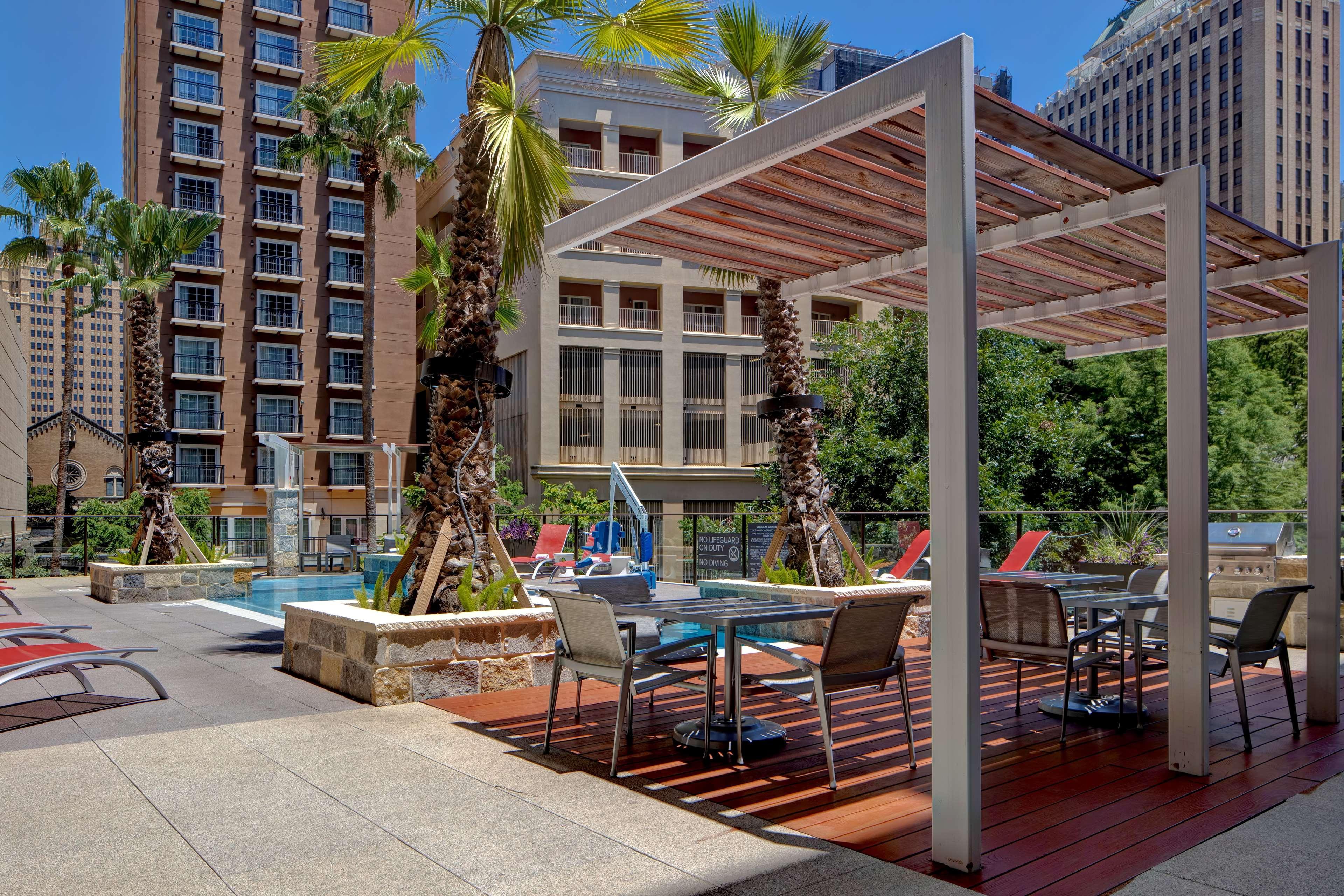 Home2 Suites By Hilton San Antonio On The Riverwalk Exterior photo