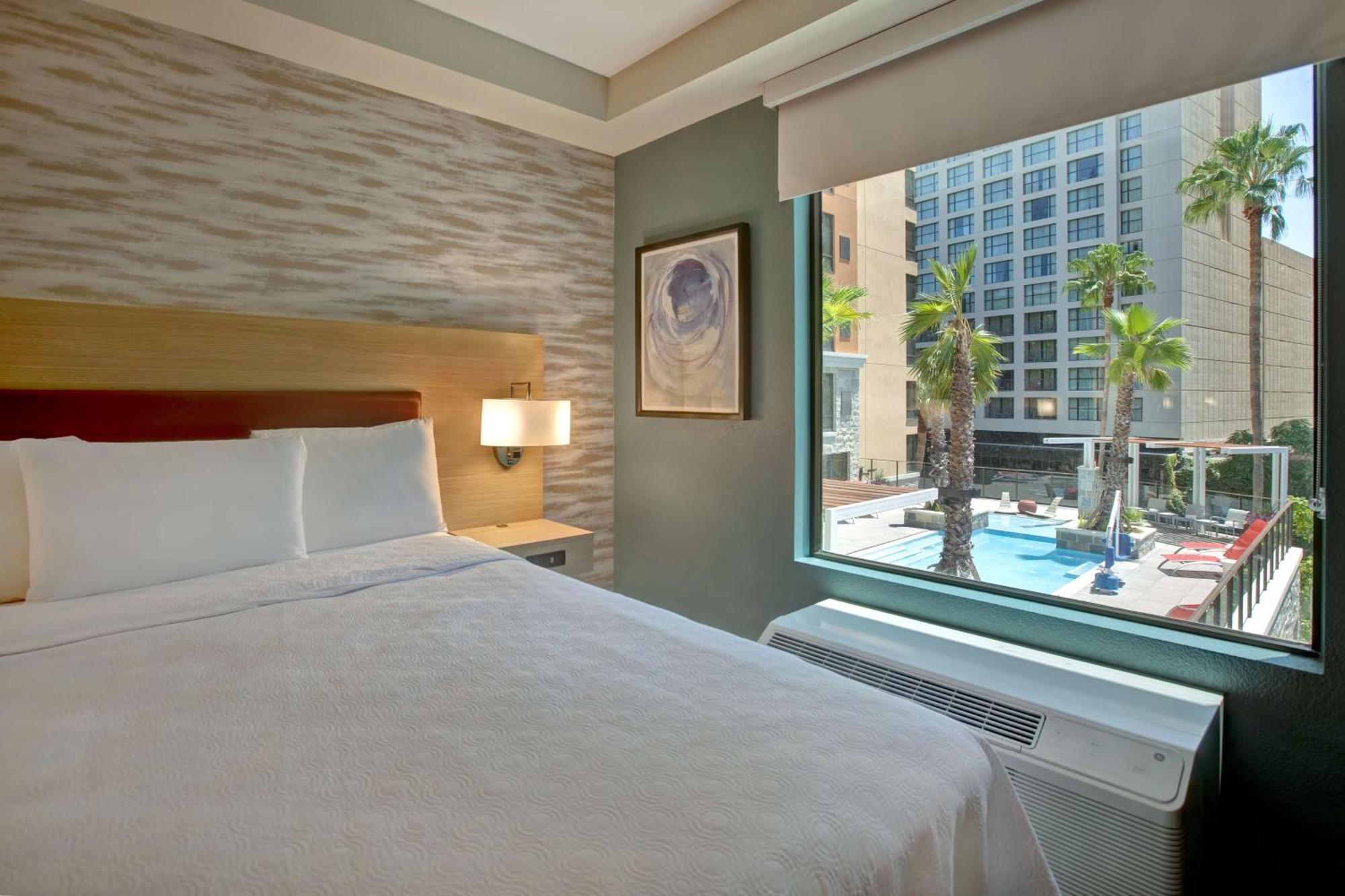 Home2 Suites By Hilton San Antonio On The Riverwalk Exterior photo