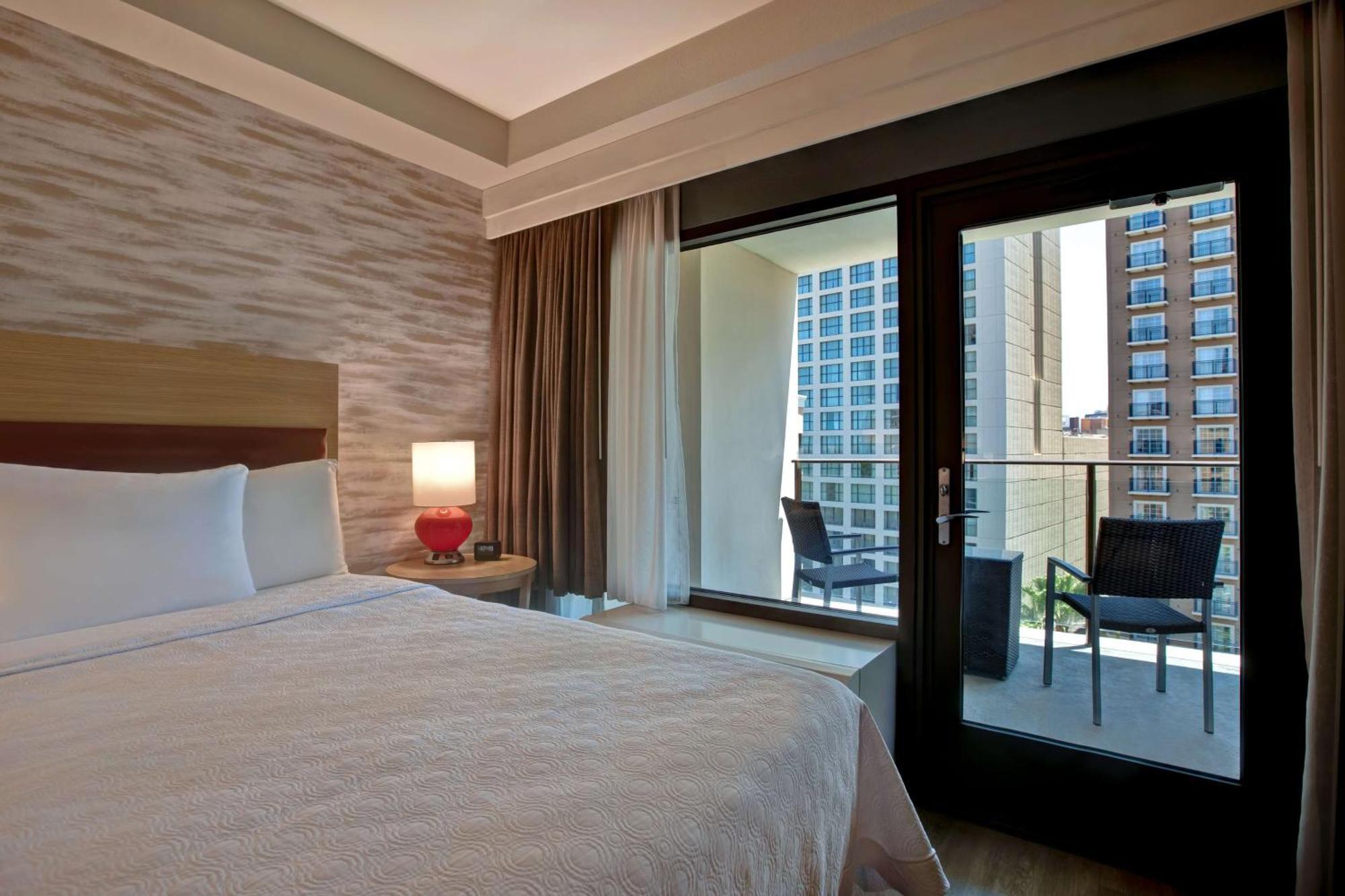Home2 Suites By Hilton San Antonio On The Riverwalk Exterior photo